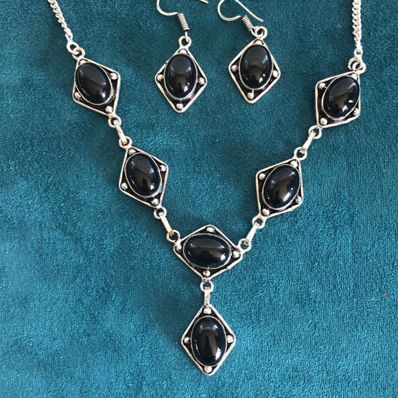 Hand Crafted Jewelry - 925 Sterling Black Onyx  Necklace & Earring Set